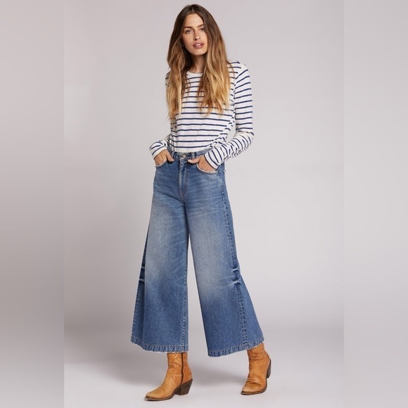 Current/Elliott Denim - CURRENT/ELLIOTT THE DUSTY WIDE
LEG JEAN in Size 29
